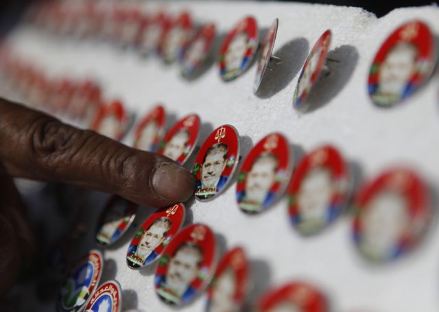 Έκκληση στο Στρατιωτικό Συμβούλιο της Αιγύπτου να παραδώσει την εξουσία κάνουν οι ΗΠΑ